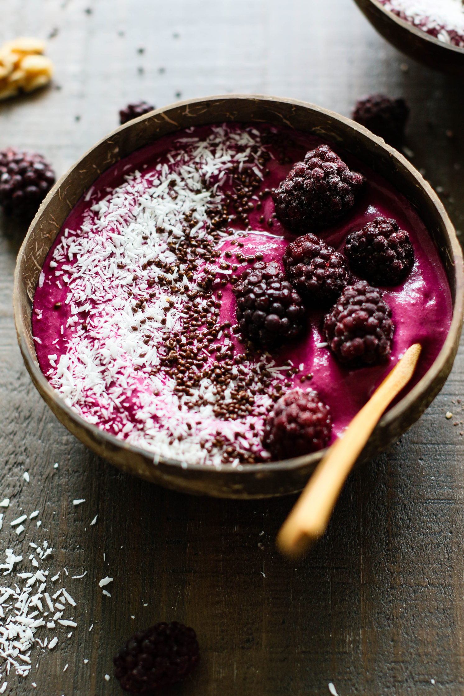 Blackberry Beet & Walnut Smoothie Bowl (Banana-Free) - Flora & Vino