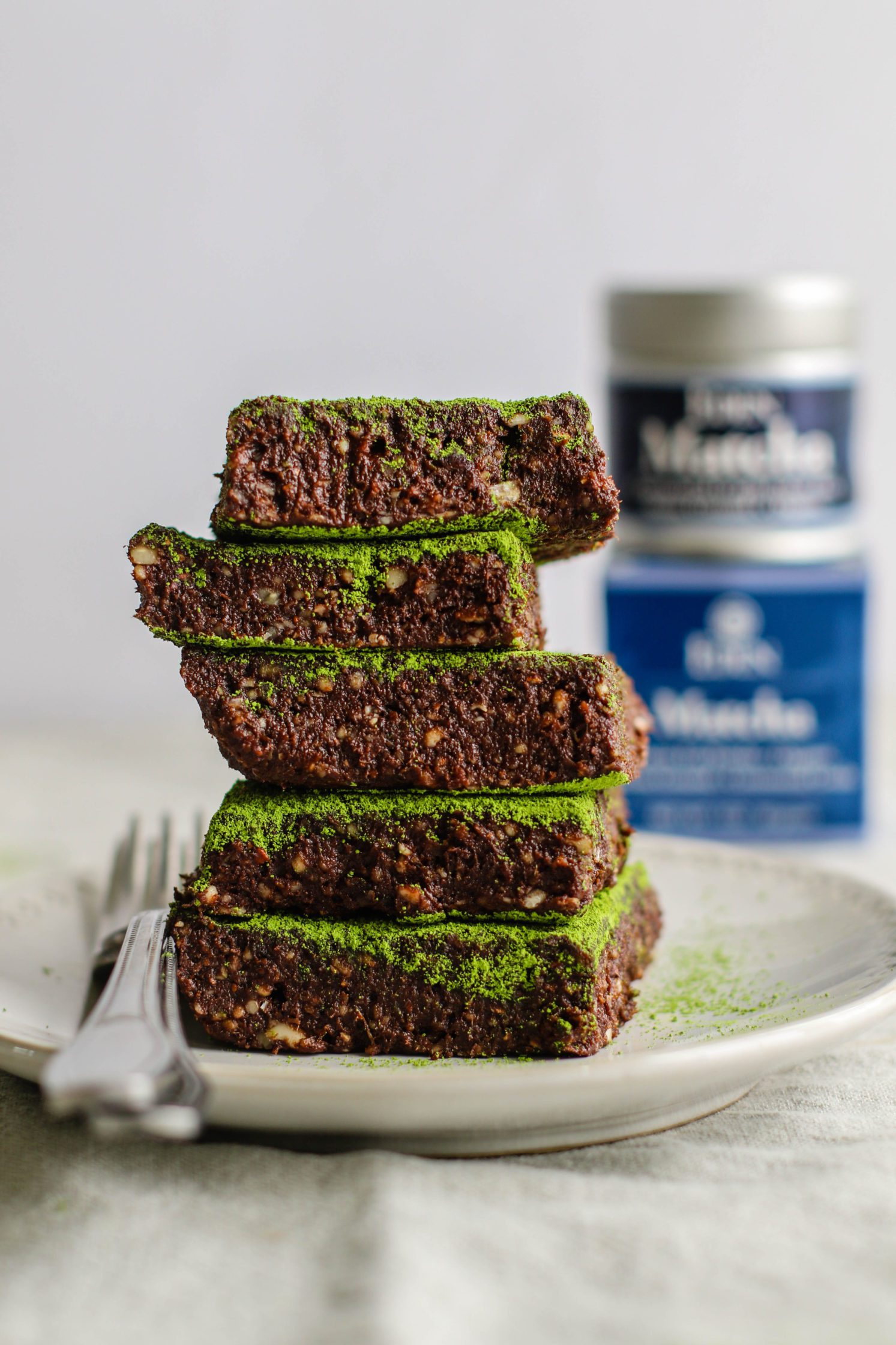 Matcha Dusted Raw Brownies by Flora & Vino 