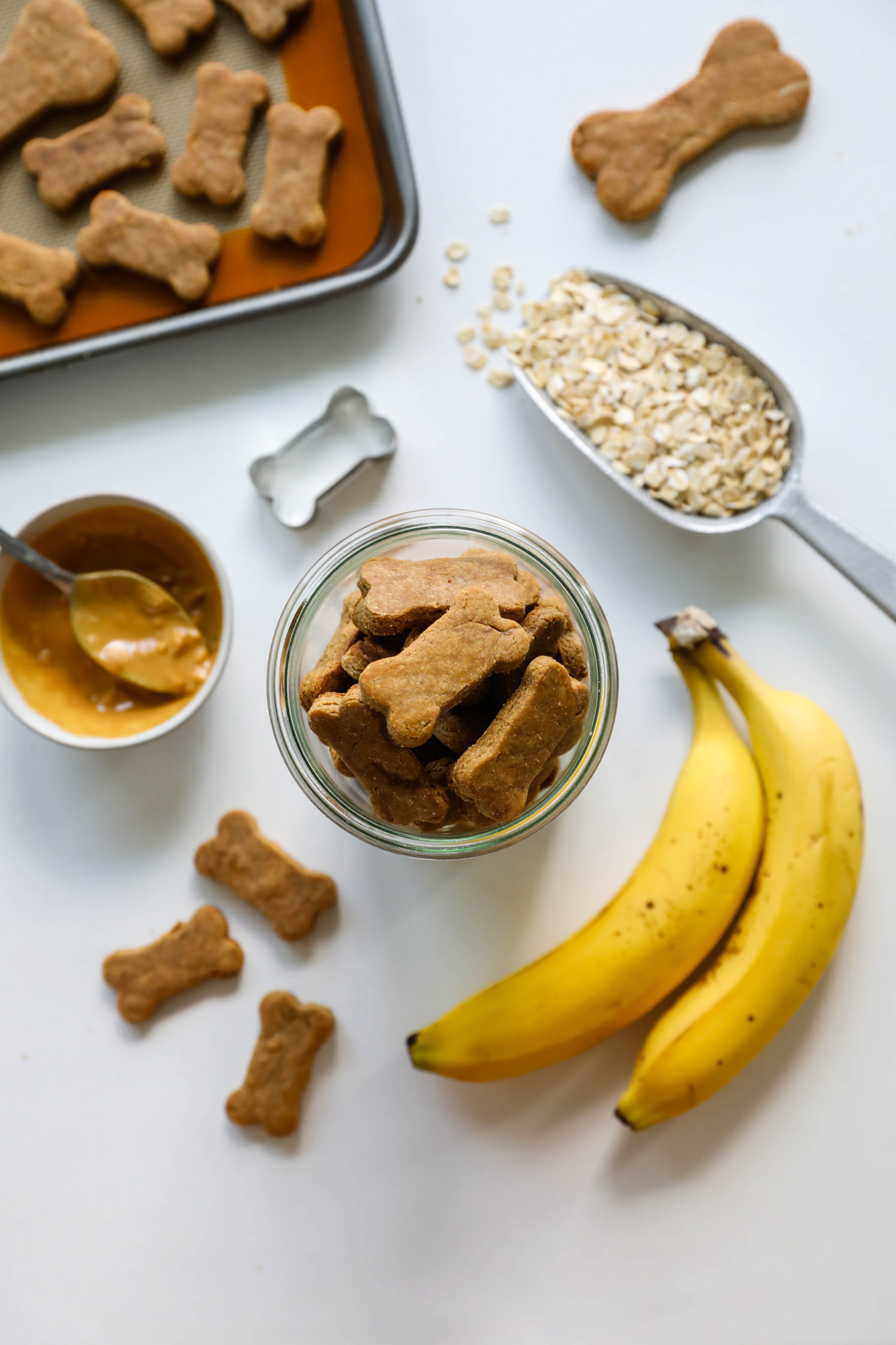 3-Ingredient Peanut Butter Banana Dog Treats Homemade By Flora & Vino