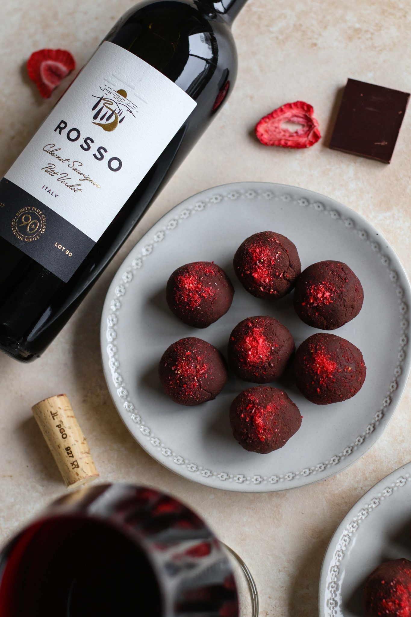 https://b1319836.smushcdn.com/1319836/wp-content/uploads/2020/02/3-Ingredient-Chocolate-Strawberry-Truffles-10-scaled.jpg?lossy=1&strip=1&webp=1