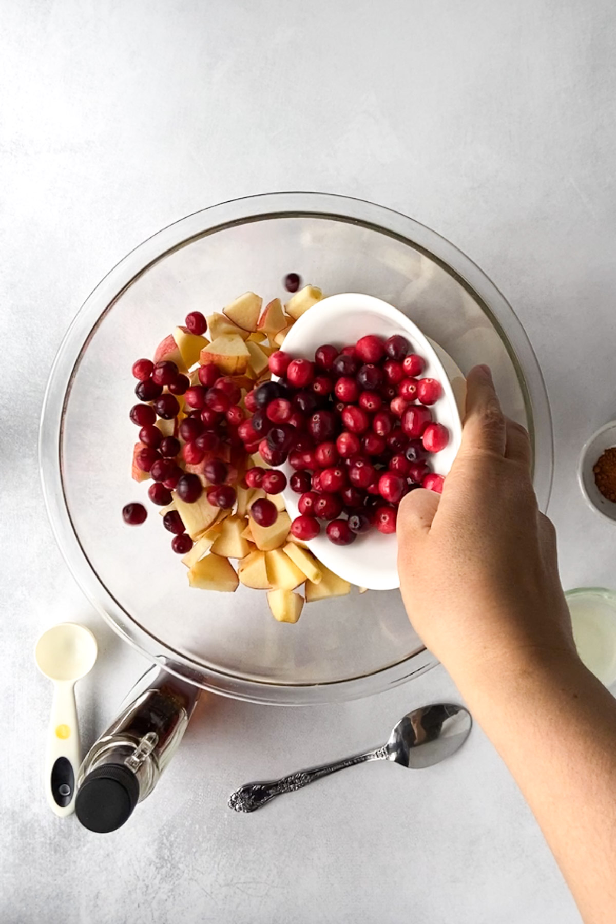 Cranberry Apple Crumble process photo by Flora & Vino