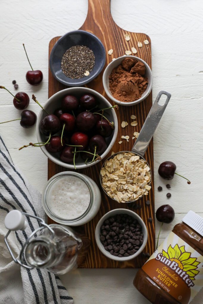 Chocolate Cherry Overnight Oats ingredients by Flora & Vino