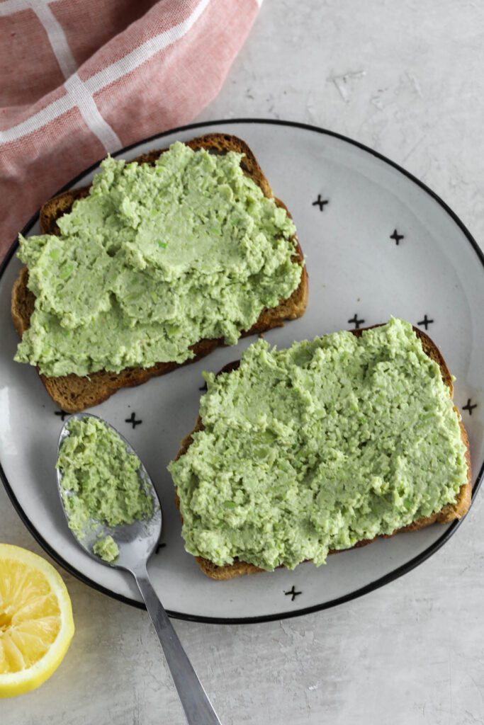 Smashed Edamame Dip spread on toast